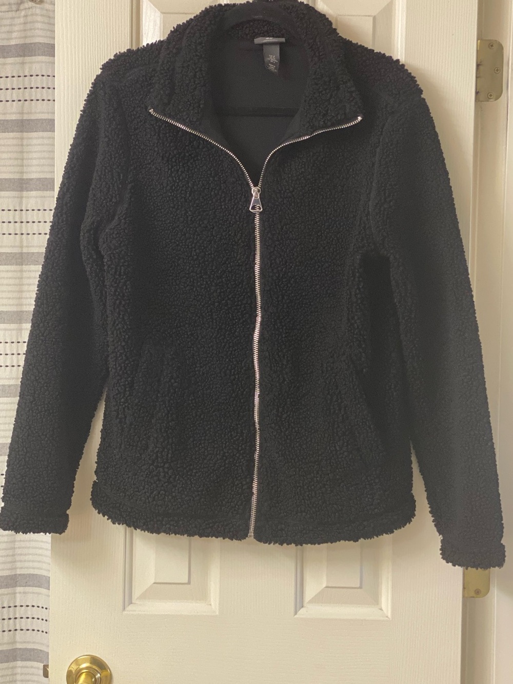 H & M Black Teddy Fleece Lined Sherpa Full Zip Pockets Jacket - Size Medium